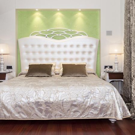 Escuderos Hotel Cruz Argamasilla de Calatrava ห้อง รูปภาพ