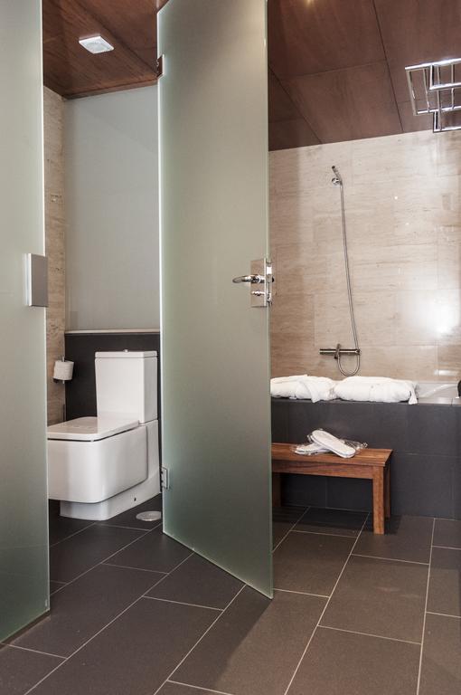 Escuderos Hotel Cruz Argamasilla de Calatrava ภายนอก รูปภาพ