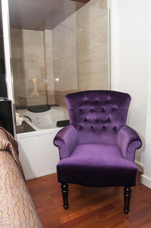 Escuderos Hotel Cruz Argamasilla de Calatrava ภายนอก รูปภาพ