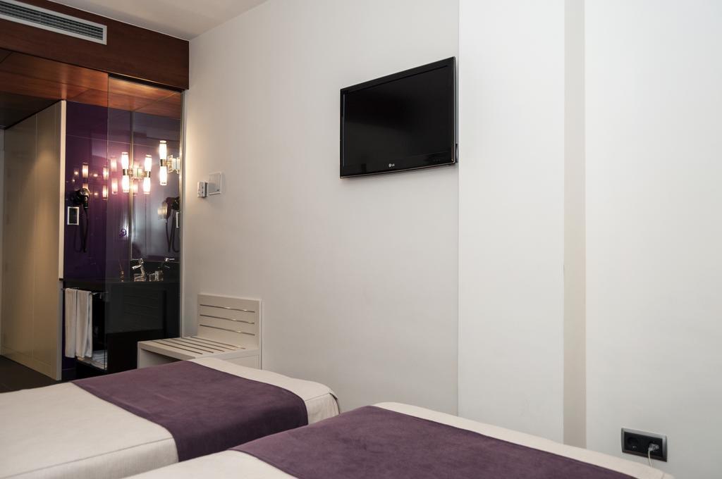 Escuderos Hotel Cruz Argamasilla de Calatrava ภายนอก รูปภาพ